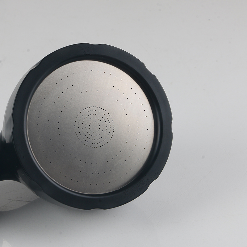 Japanische schwarze Dusche mit schwenkbarem Kopf