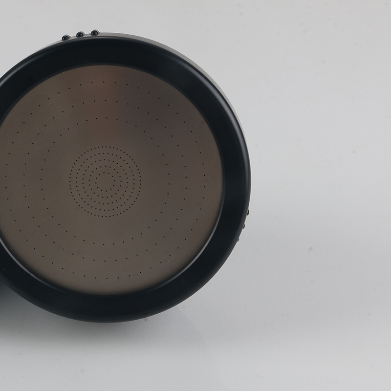 Japanischer schwarzer Duschkopf