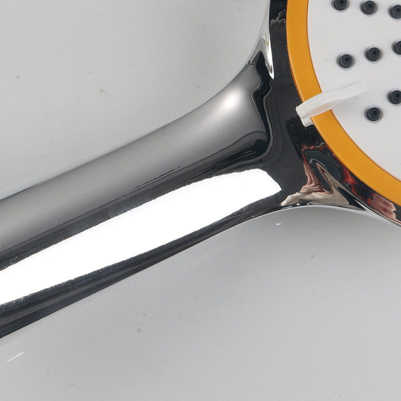 Orangefarbener Ringbrecher