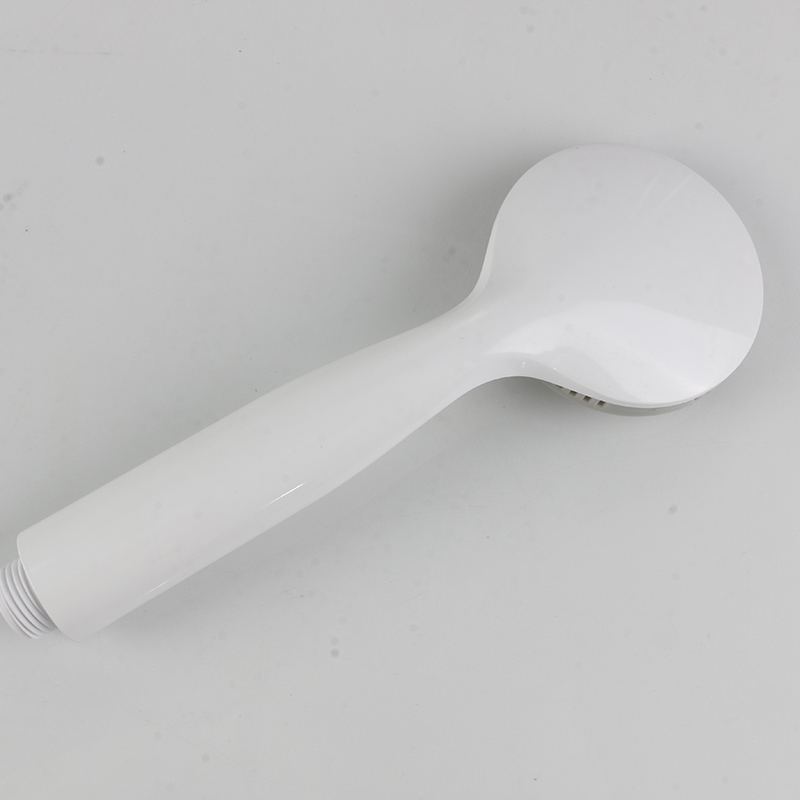 Wie verhindern Sie limeskale Aufbau in Plastik -Duschköpfen?