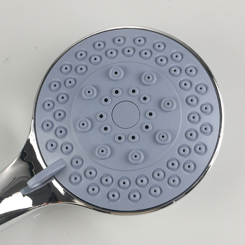 Kann ein Duschkopf aus Edelstahl unterschiedliche Strahlmuster oder Wasserflussoptionen bieten?